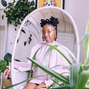 Meet your Posher, Caitlyn